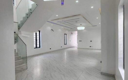 Exquisite 5 Bedroom Detached Duplex